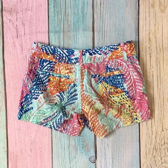 Lilly Pulitzer the Callahan shorts - Picture 8 of 11